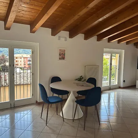 Apartmán Rosa's House Mandello del Lario